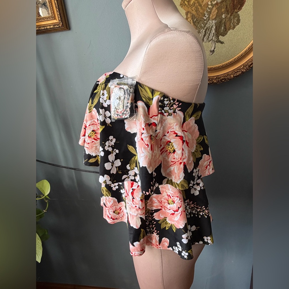 Kona Sol Floral Strapless tankini with Pink and White Accents and straps M 8-10 - Picture 2 of 4